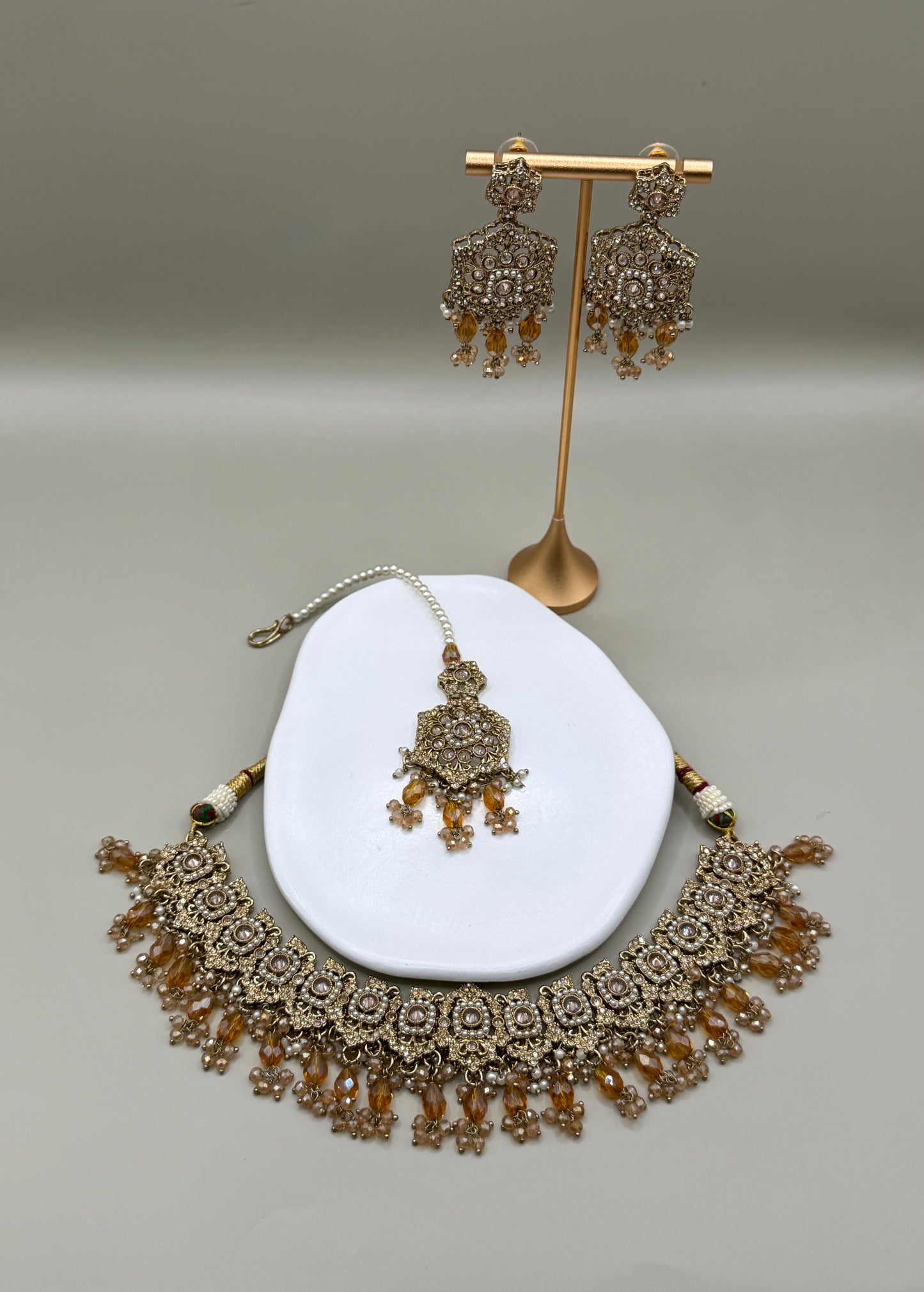 Anita Golden Necklace Set