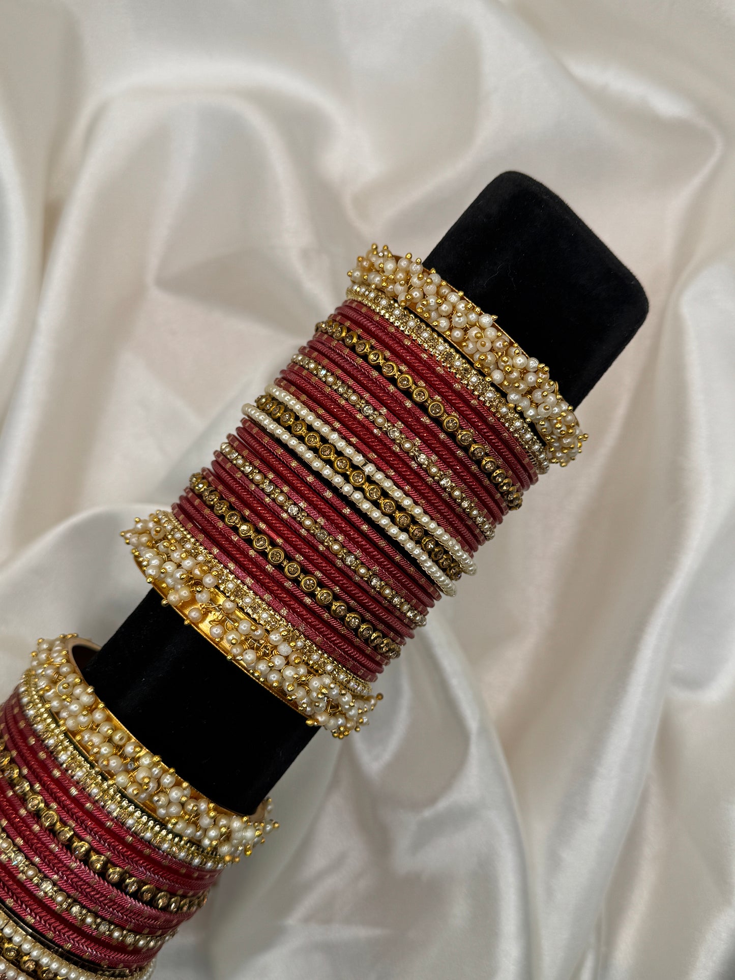 Zeenat Pearl Gajra Bangle Set