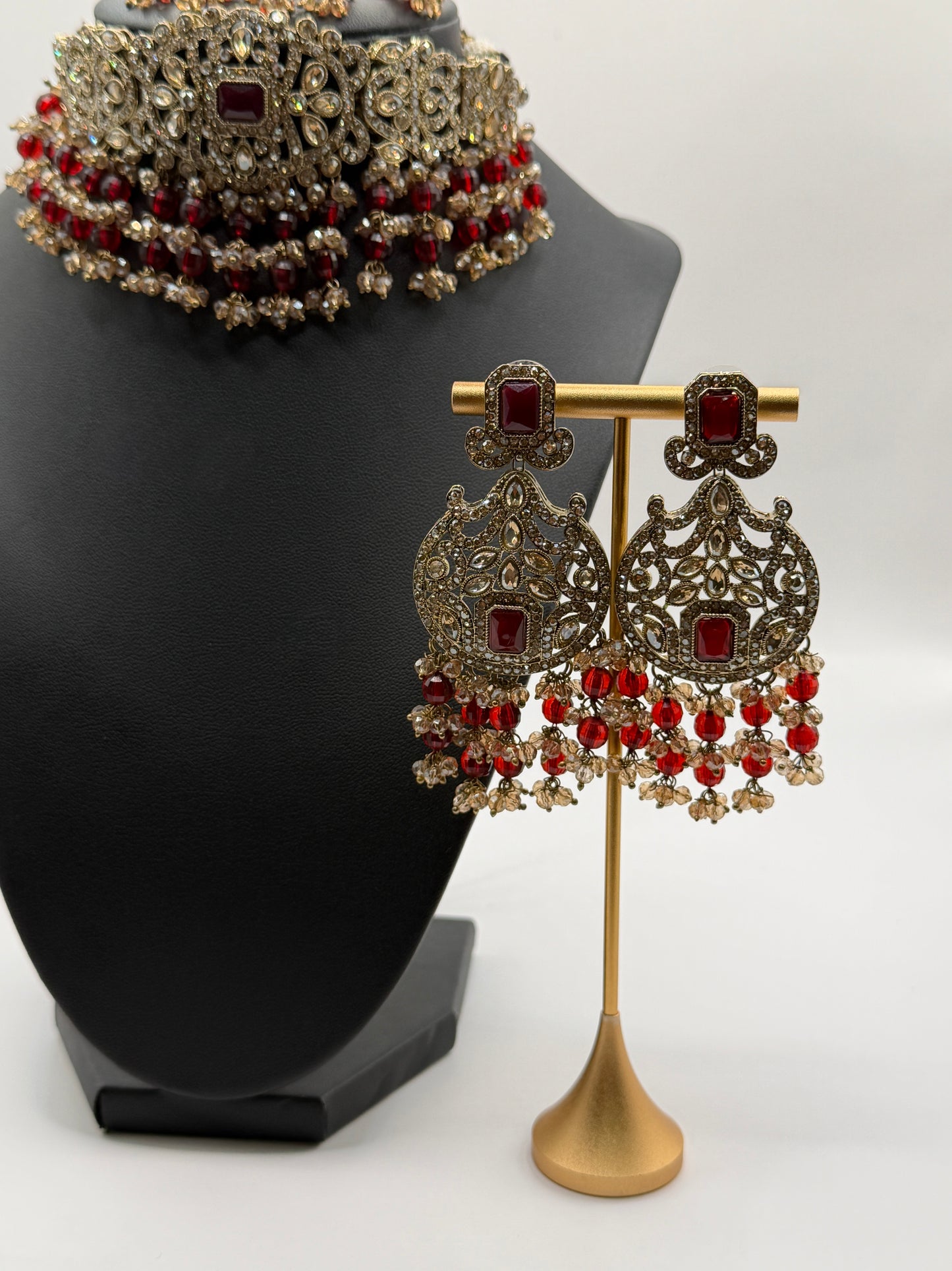 Noor Choker Set