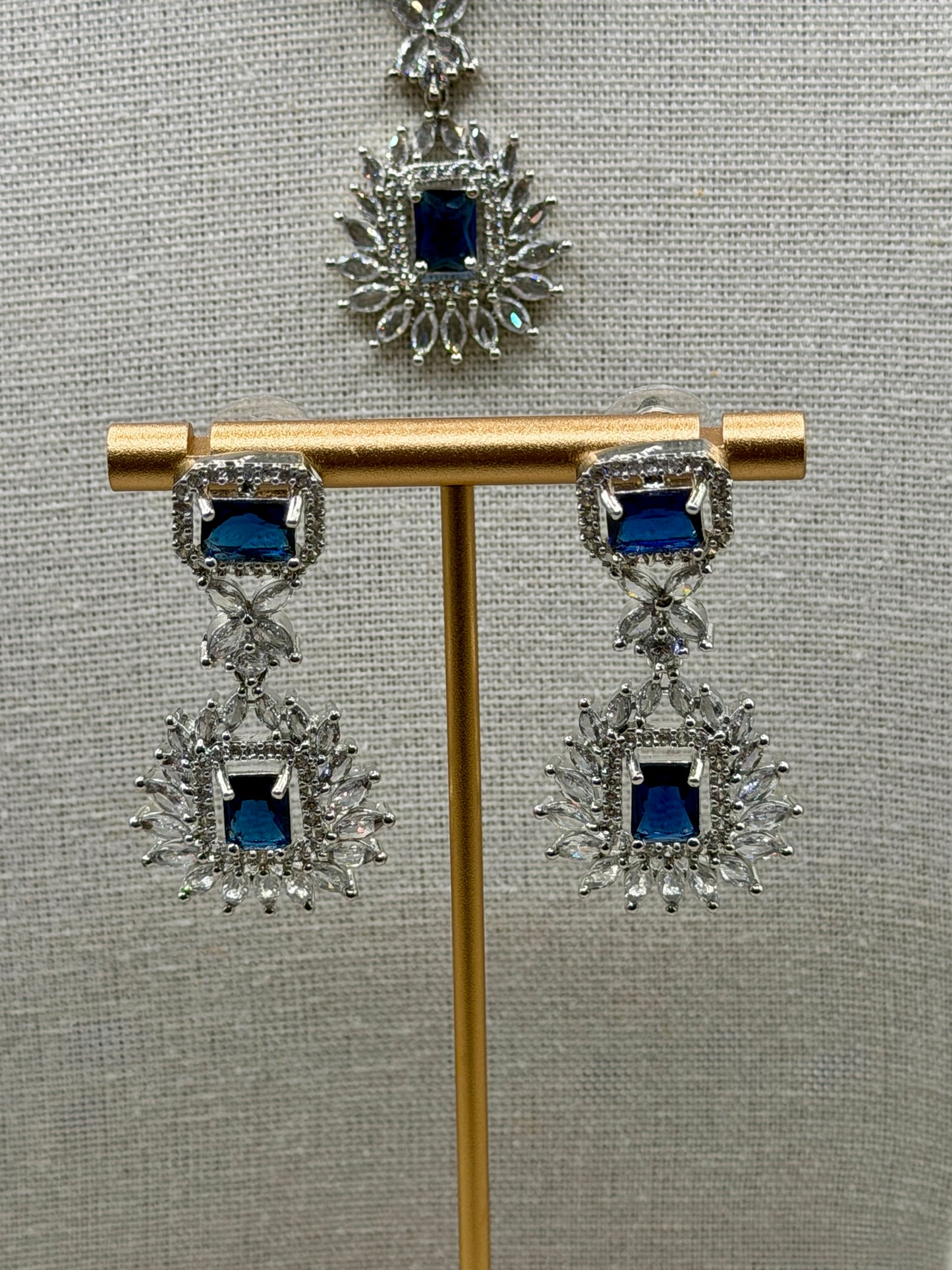 Dua Triple Layer AD Necklace Set