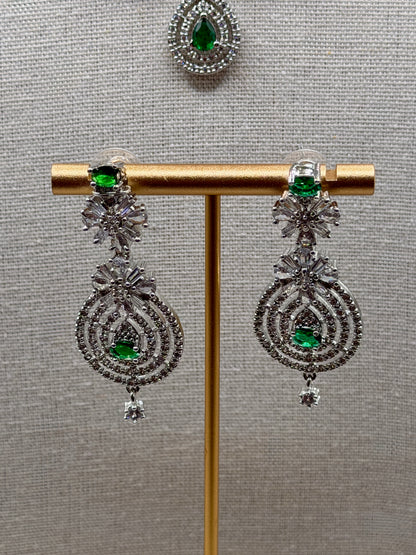 Anu AD Necklace Set