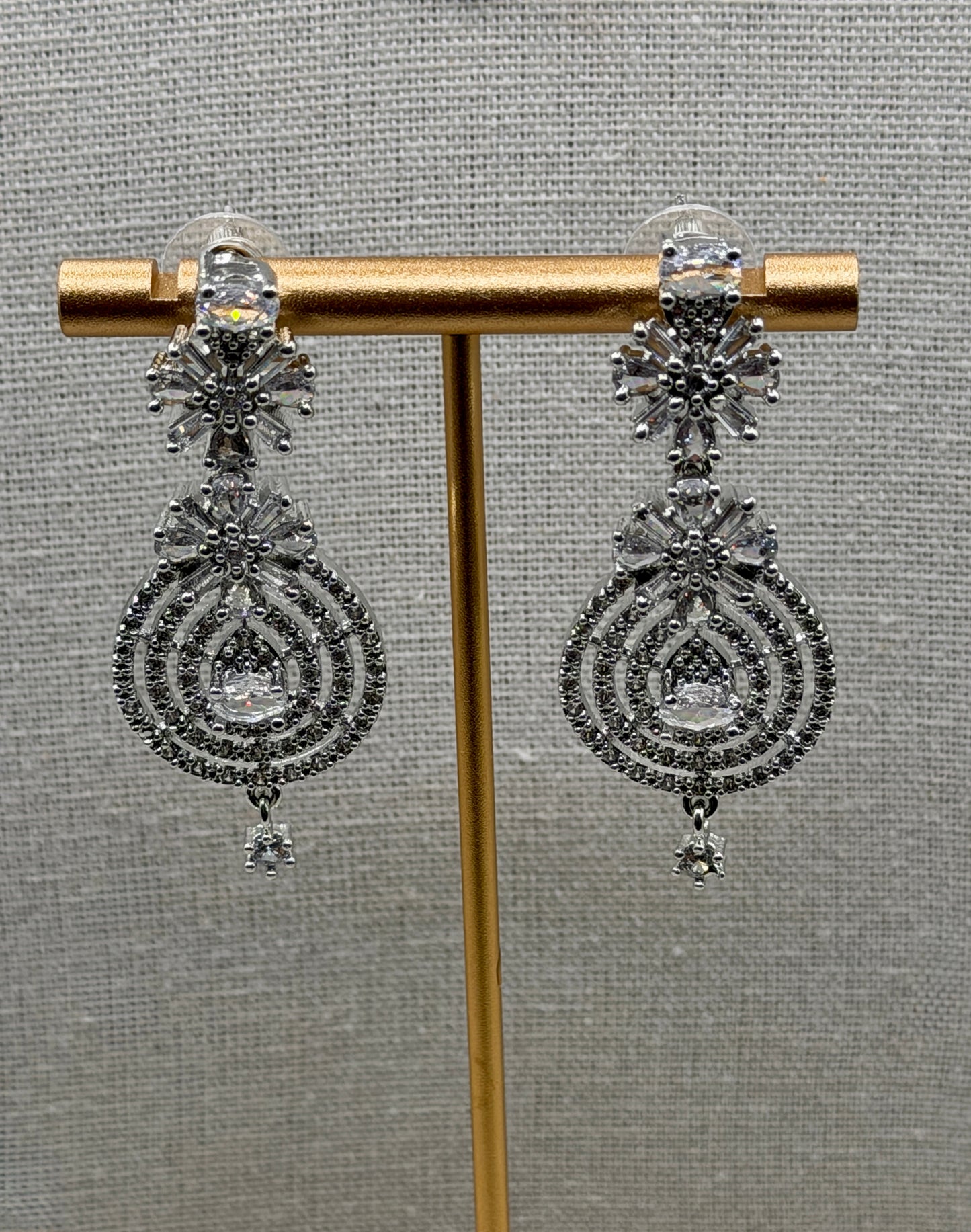 Anu AD Necklace Set