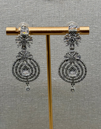 Anu AD Necklace Set