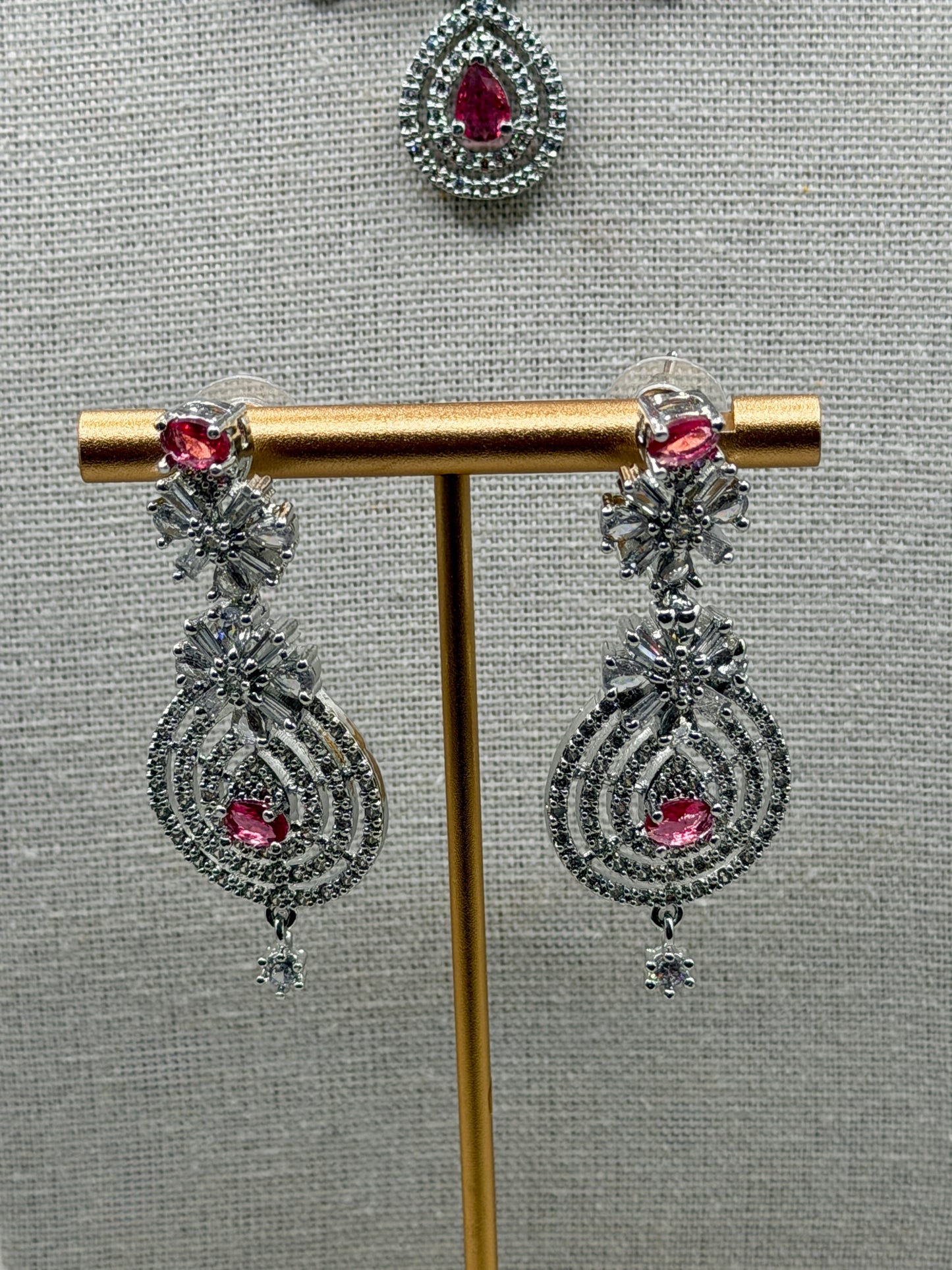 Anu AD Necklace Set