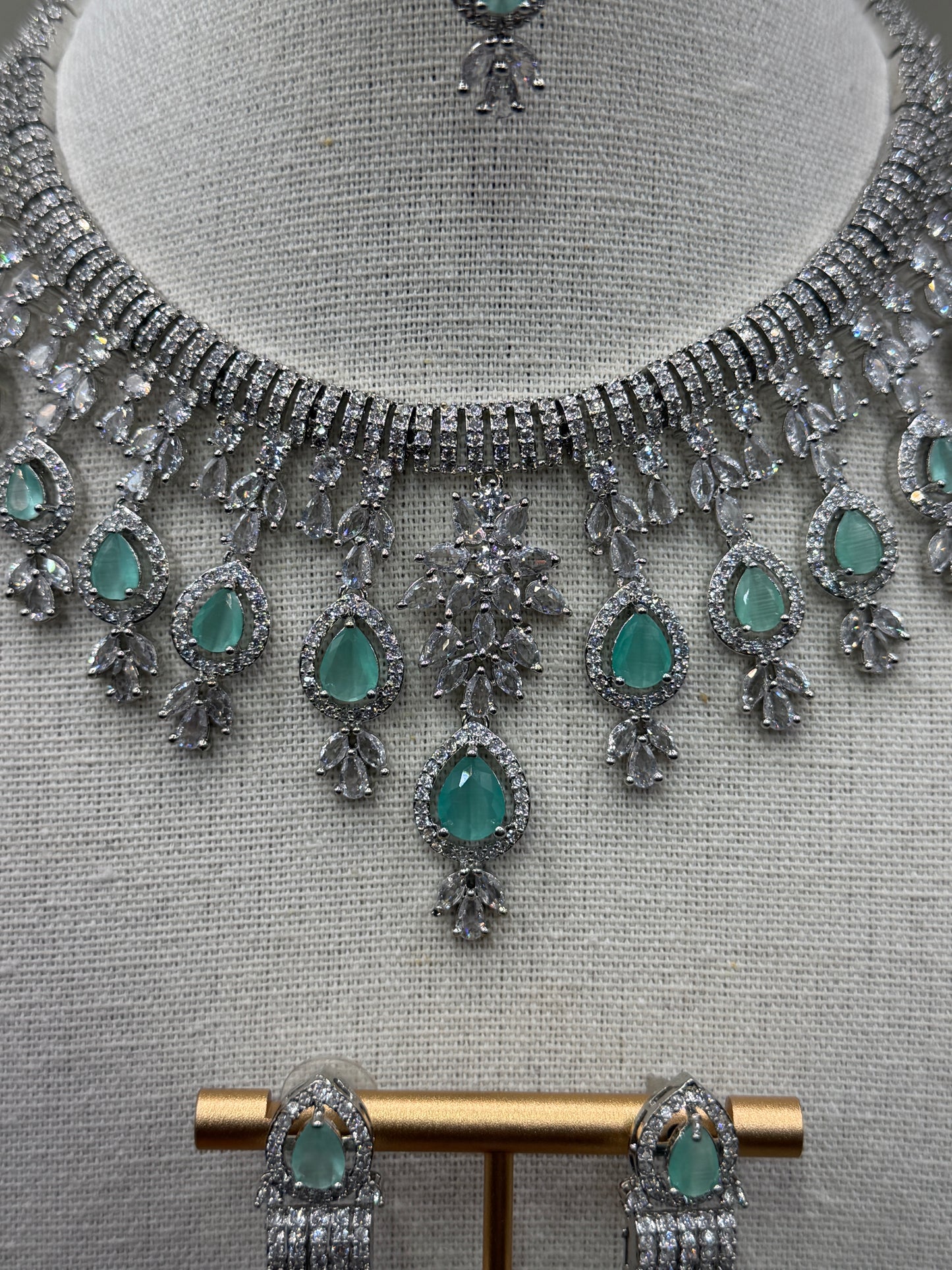 Priya Mint AD Necklace Set