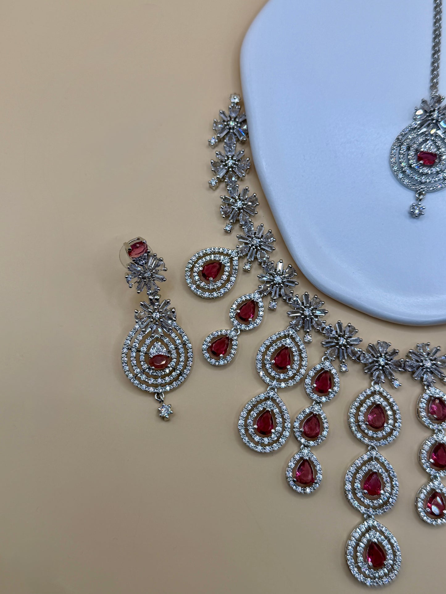 Anu AD Necklace Set