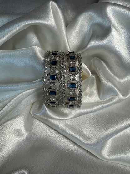 Statement Oval AD Bangles Set