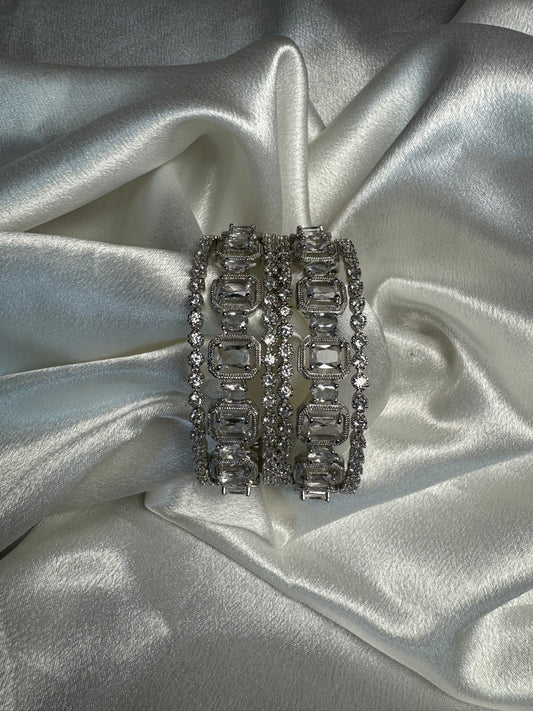Statement Oval AD Bangles Set