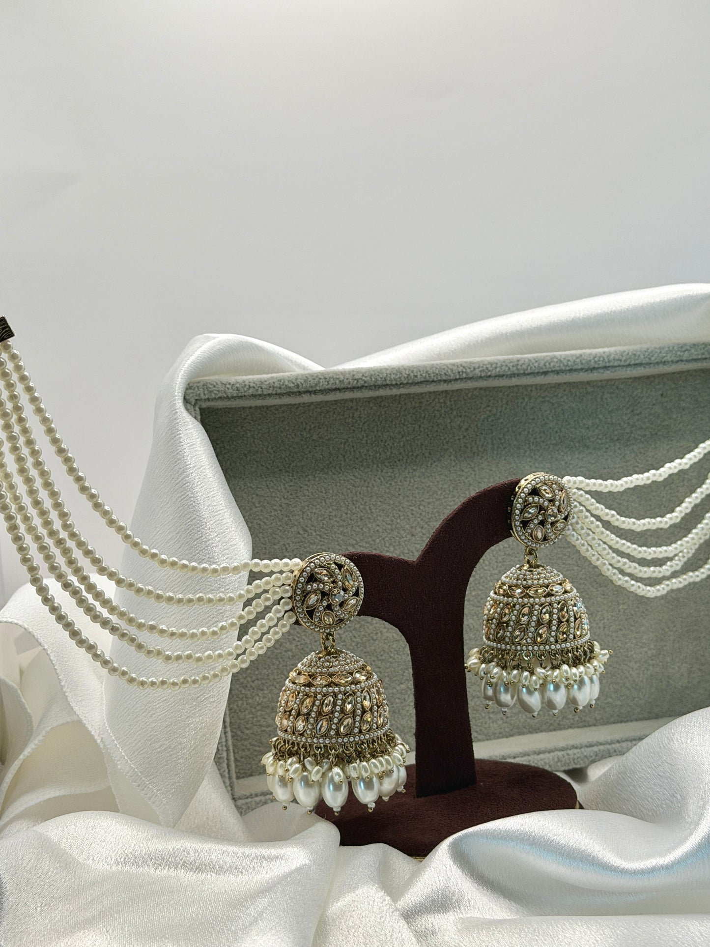 White Pearl Sahara Statement Jhumka