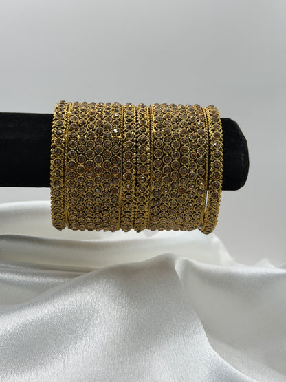 Golden 6 Pieces Metal Bangles Set