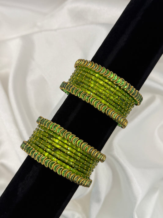 Chaand Glass Bangles Set