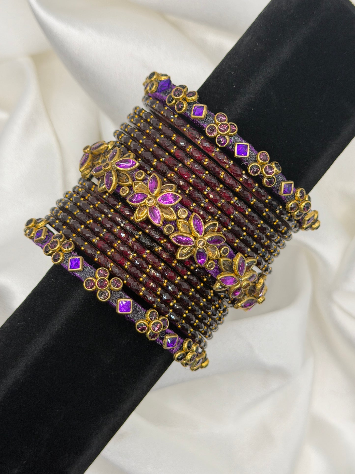 Sundari Glass Bangles Set