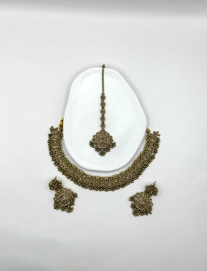 Shya Necklace Set