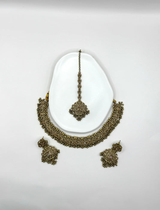 Shya Necklace Set