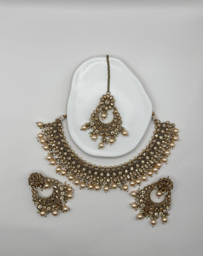 Komal Necklace Set