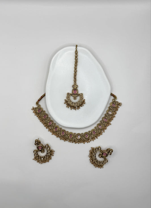 Mandy Elegant Necklace Set