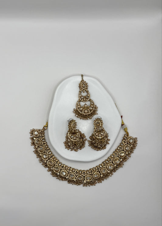 Amara Golden Necklace Set