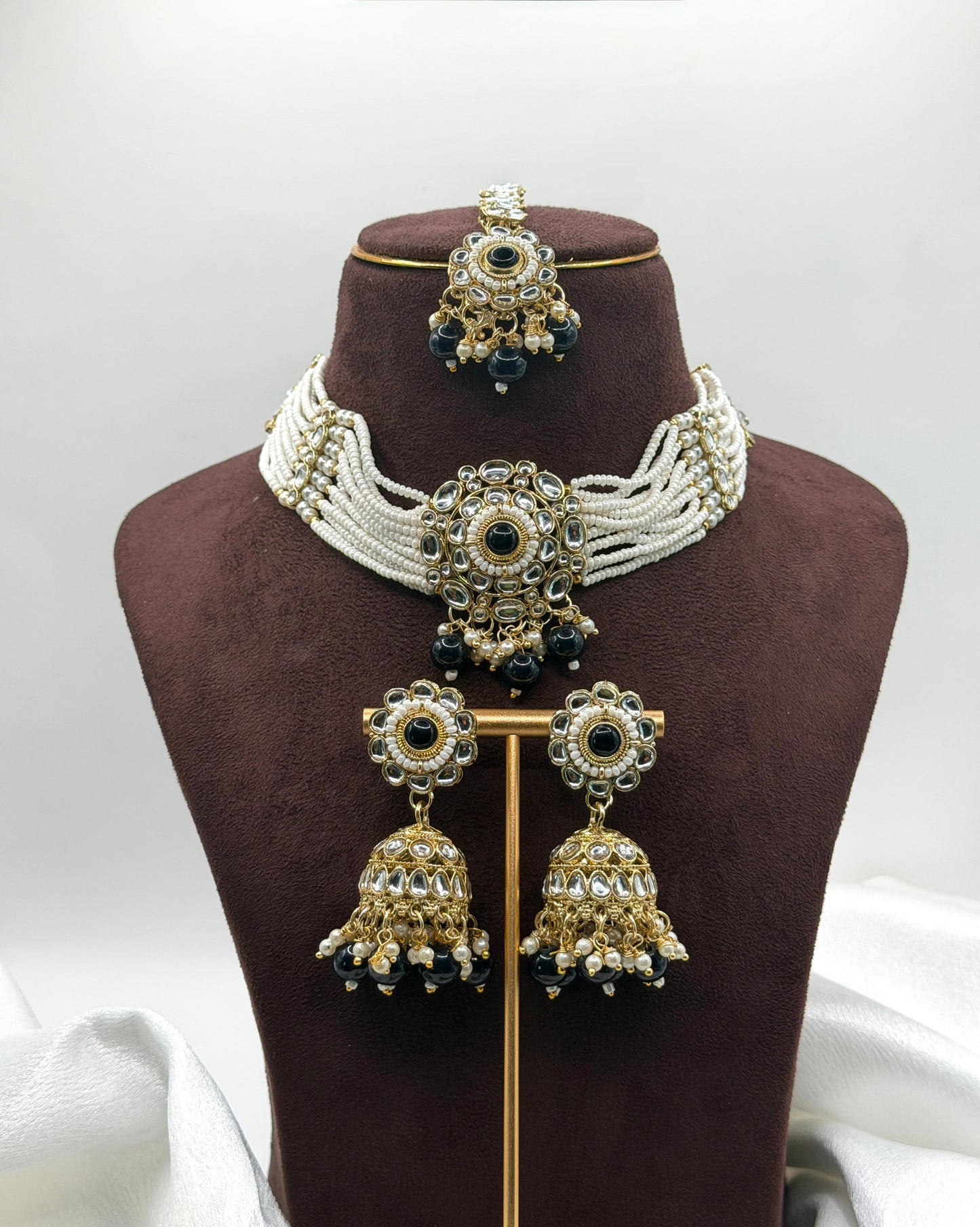 Sohni Choker Set with Jhumka