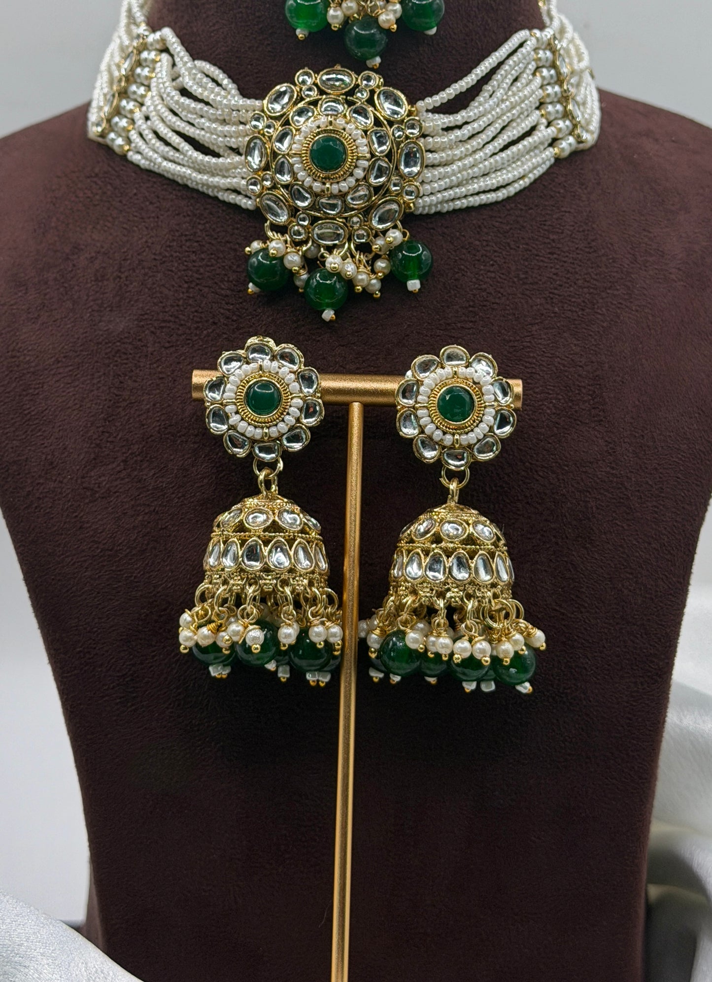 Sohni Choker Set with Jhumka