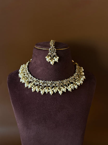 Prerna Necklace Set