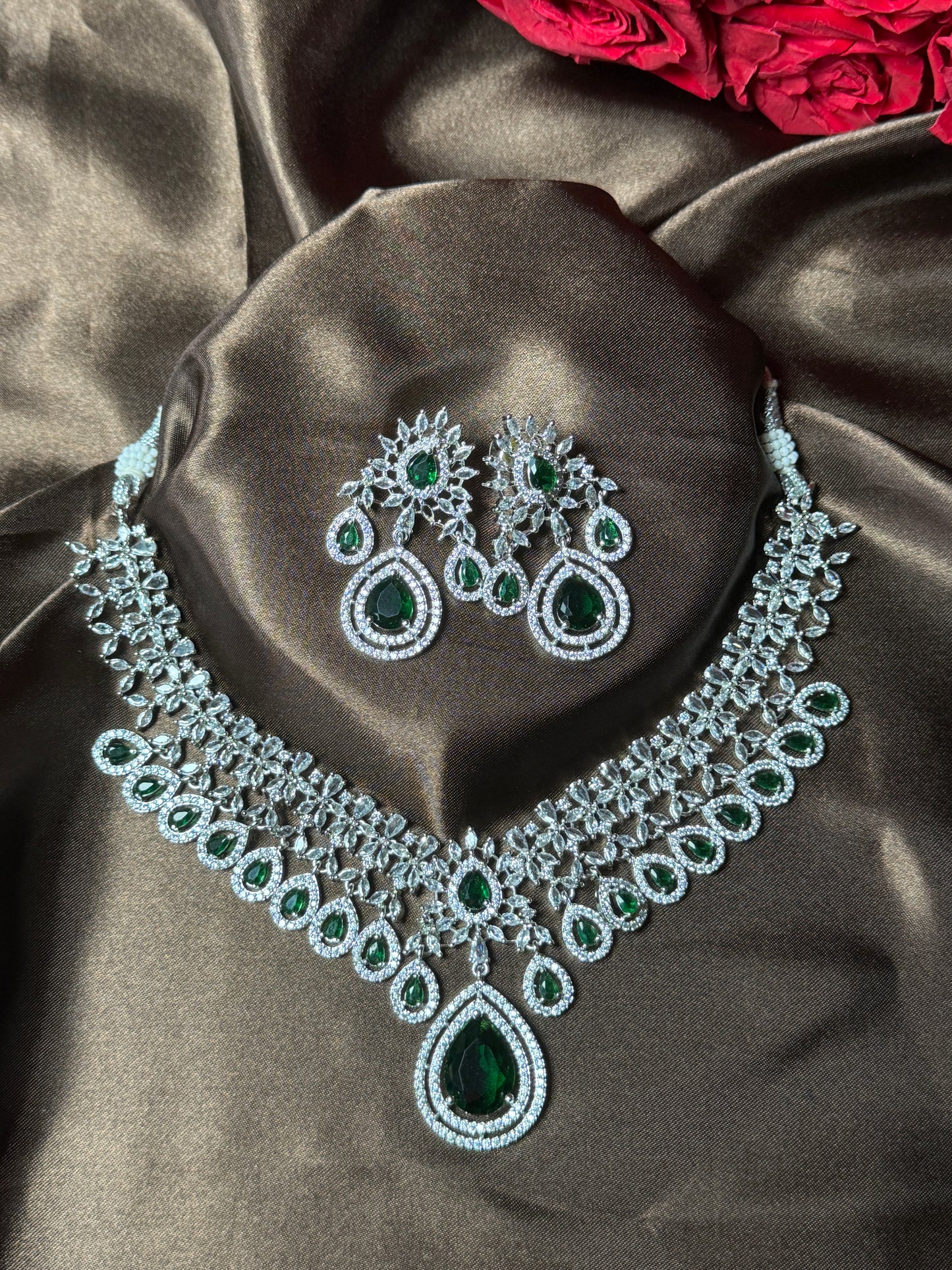 Alia AD Necklace Set