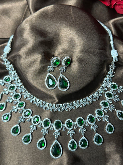 Anika AD Necklace Set