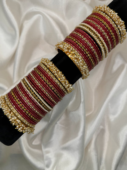 Zeenat Pearl Gajra Bangle Set