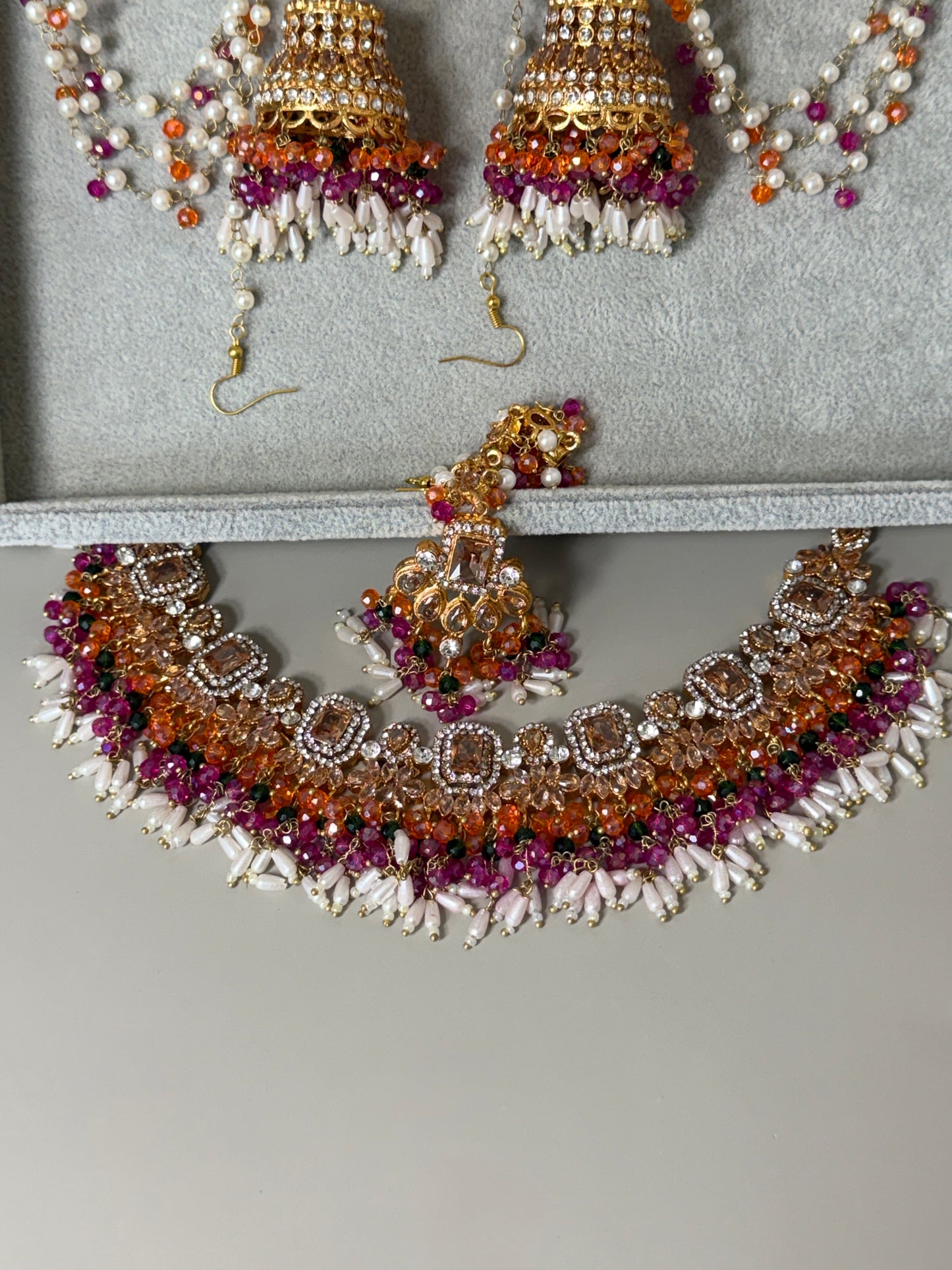 Laila Necklace Set