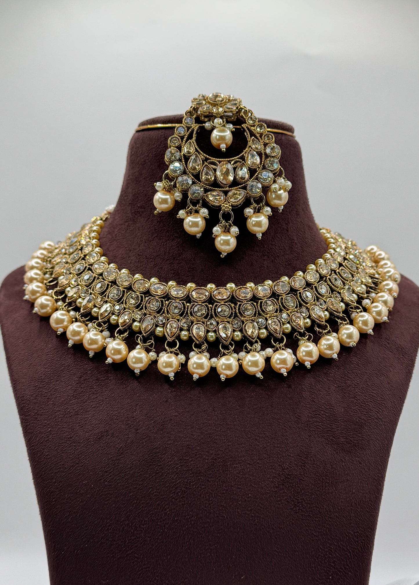 Komal Necklace Set