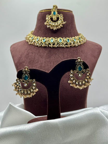 Mandy Elegant Necklace Set