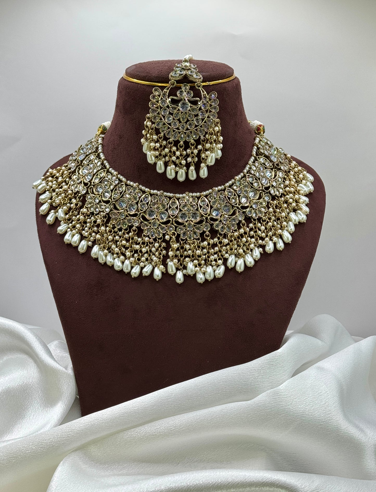 Alika polki Necklace Set