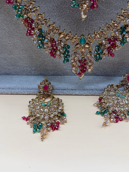Ira V-Shaped Necklace Set