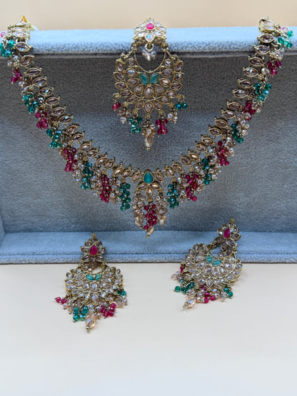 Ira V-Shaped Necklace Set