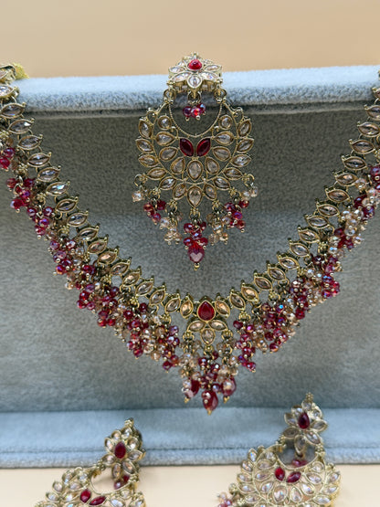 Ira V-Shaped Necklace Set