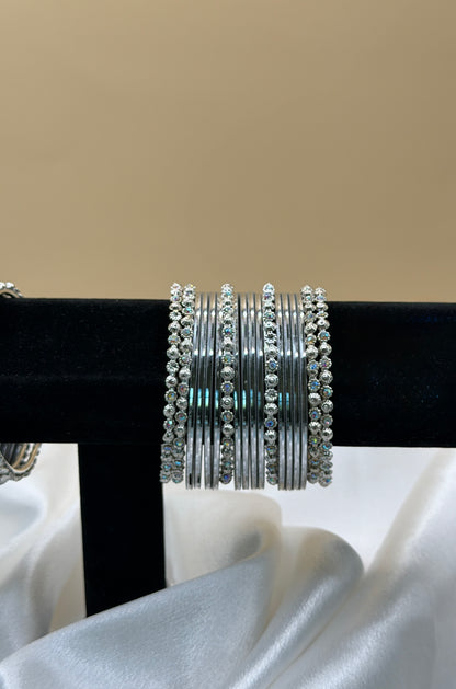 Saanvi Sliver Bangle Set